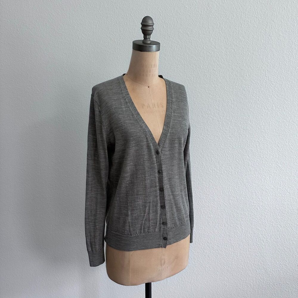 Uniqlo Light Gray Wool Cardigan - Medium